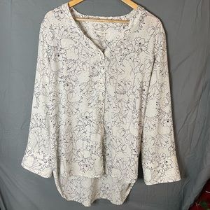 Treasure & Bond black and white penciled floral button down